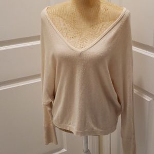 💋BCBG MAXAZRIA Sweater